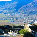 View 14 *
